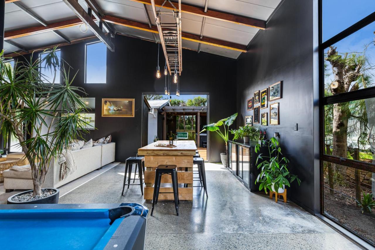 The Black Barn Auckland Exterior photo